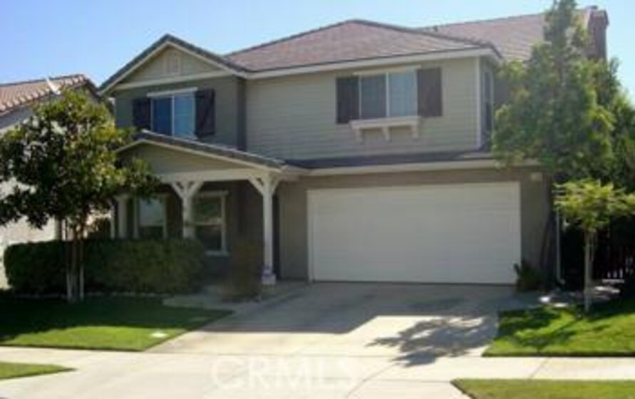 11186 Evergreen Photo